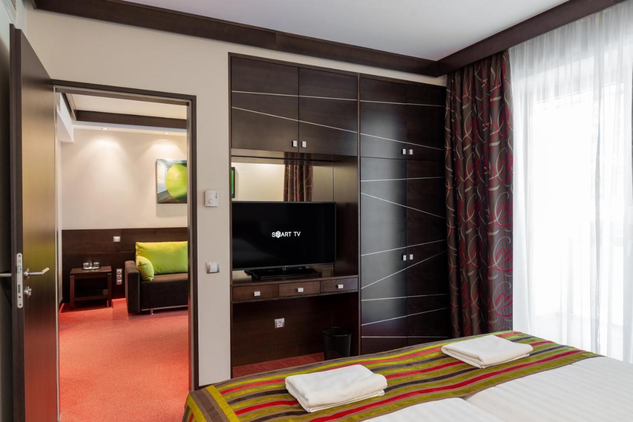 Hotel Pagony Wellness Nyíregyháza Extérieur photo