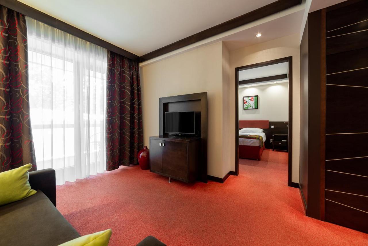 Hotel Pagony Wellness Nyíregyháza Extérieur photo
